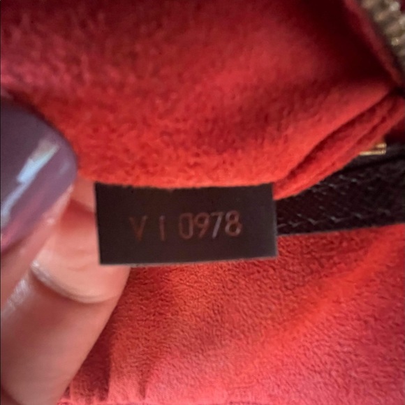 Louis Vuitton Triana Ebene Damier handbag - Picture 8 of 9